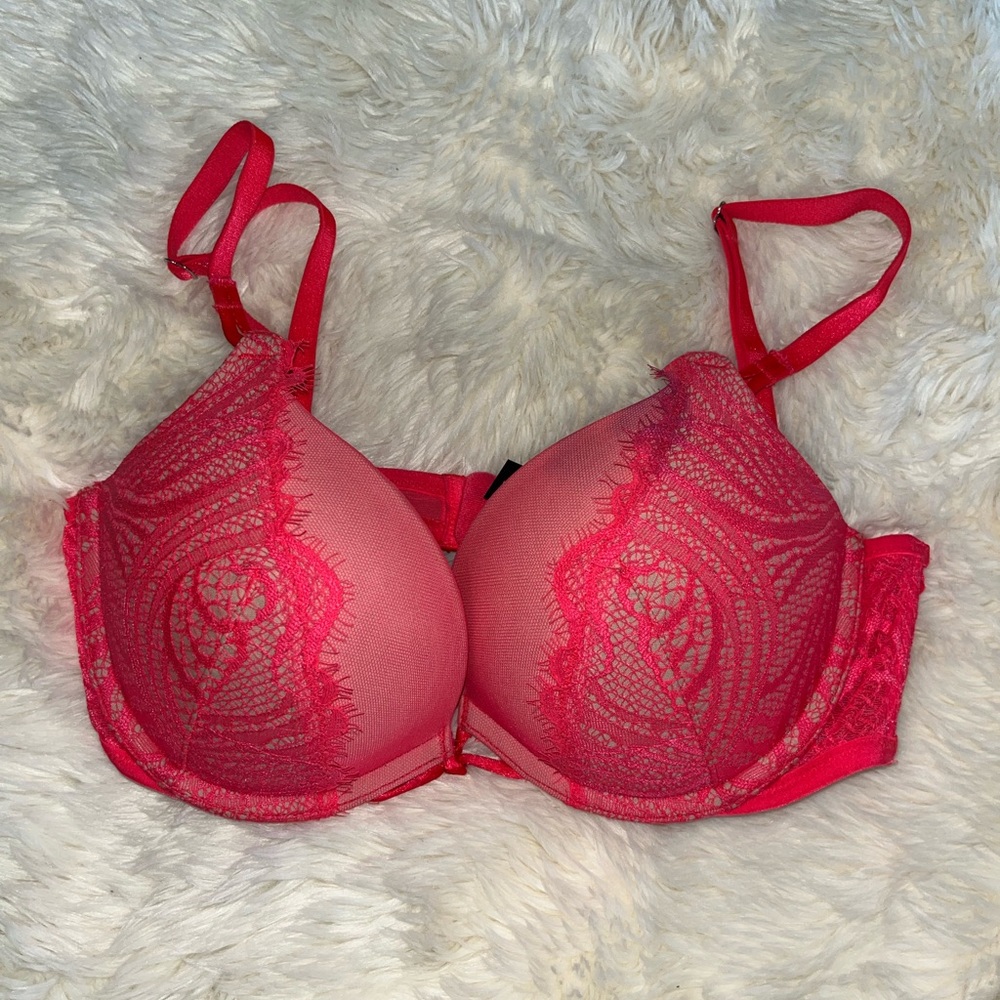 Victoria's Secret bombshell Vibrant Red Lace Bra